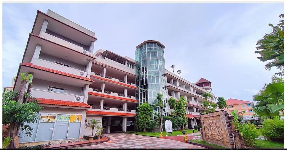 Gazebo Resort, Pattaya Ngoại thất bức ảnh