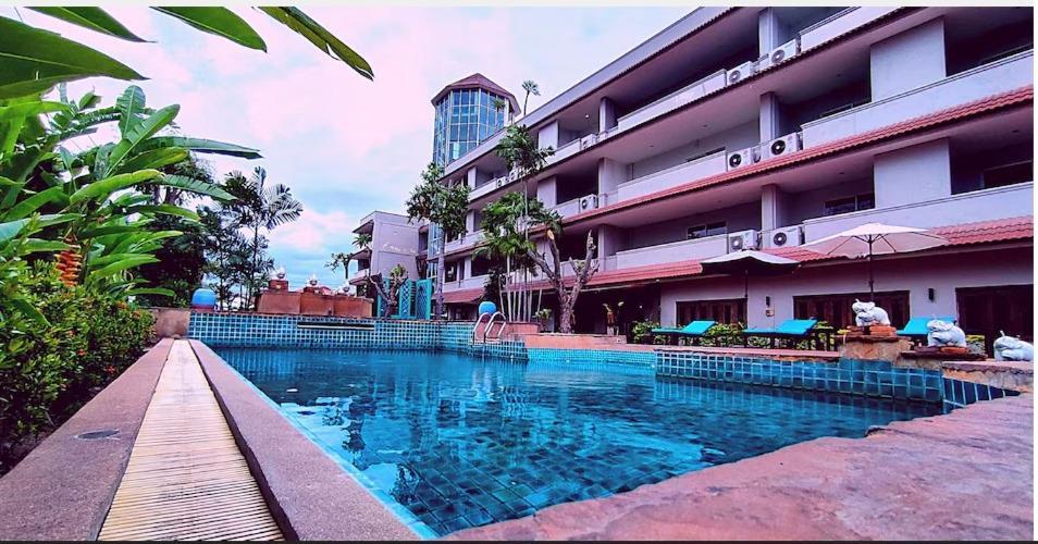 Gazebo Resort, Pattaya Ngoại thất bức ảnh